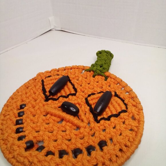 Vintage Macrame Jack O Lantern Pumpkin Handmade Halloween Wall Decor - Picture 8 of 13